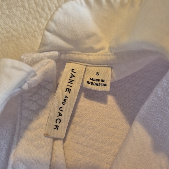 Janie and Jack girls size 5 white dress with bow & pearl buttons VGUC 2021 line - Picture 3 of 6